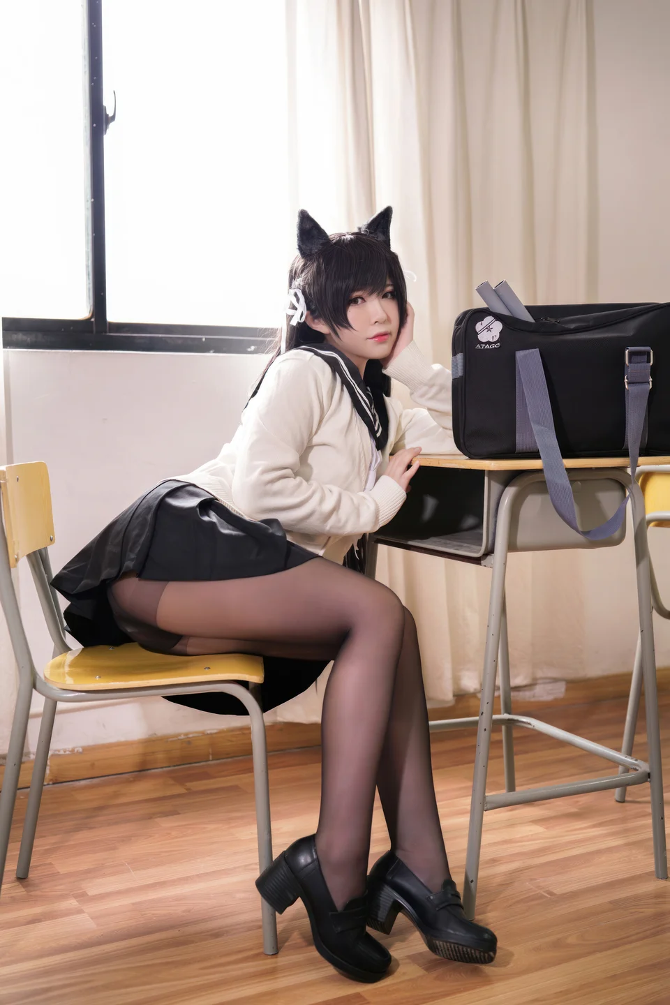 半半子 - No.099 碧蓝航线·爱宕 校服 [25P-193MB] tg@simisebaisi 【丝足阁】025.webp